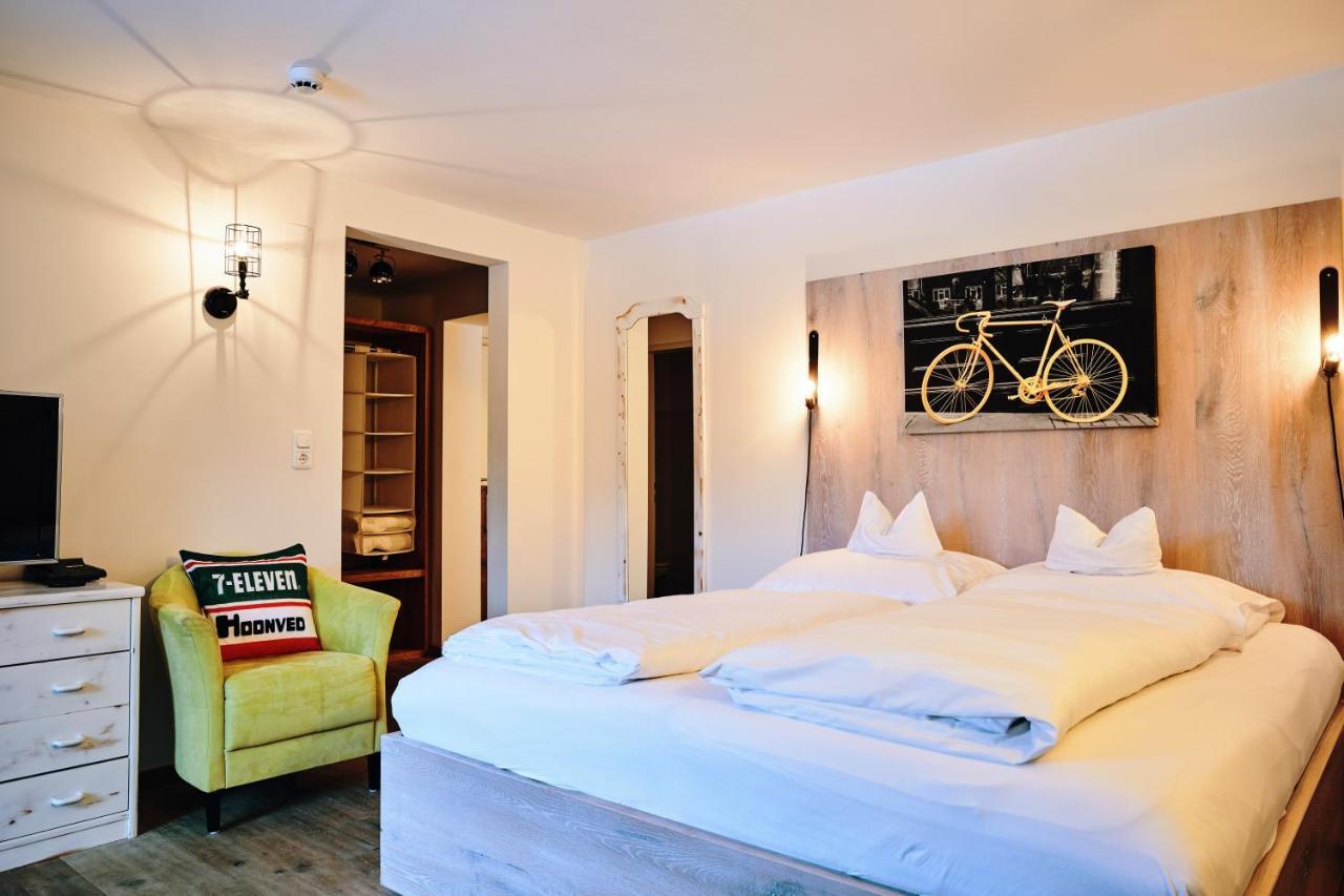 Der Tannenhof Hotel รอยท์เทอ ภายนอก รูปภาพ